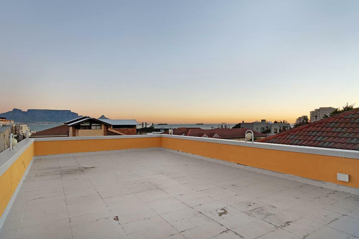 Natalie Guesthouse โบลแบร์กสตรานด์ ภายนอก รูปภาพ
