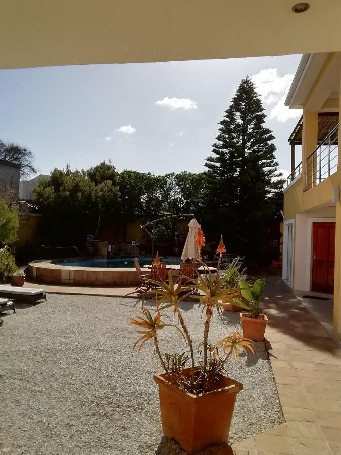 Natalie Guesthouse โบลแบร์กสตรานด์ ภายนอก รูปภาพ